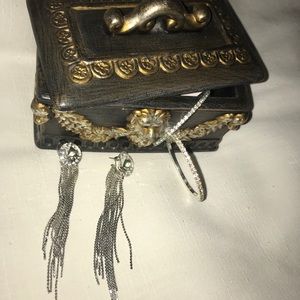 2 pair of earrings sparkling earrings